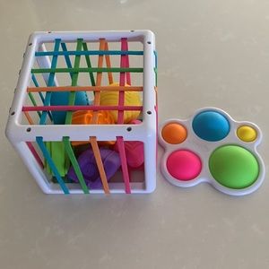 Fat Brain Toy InnyBin/Dimpl